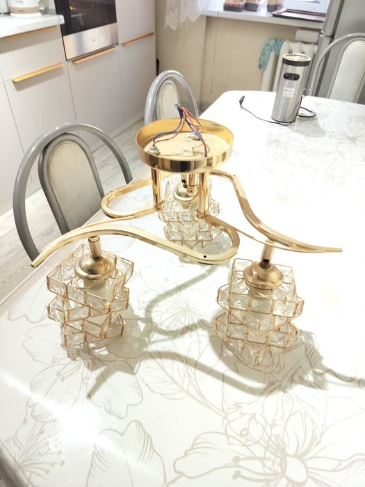 Люстра недорого.