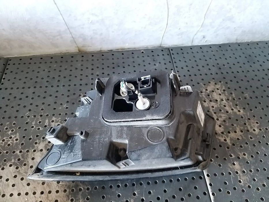 Stop tripla lampa stanga led haion peugeot 5008 2 9811027880 81580101
