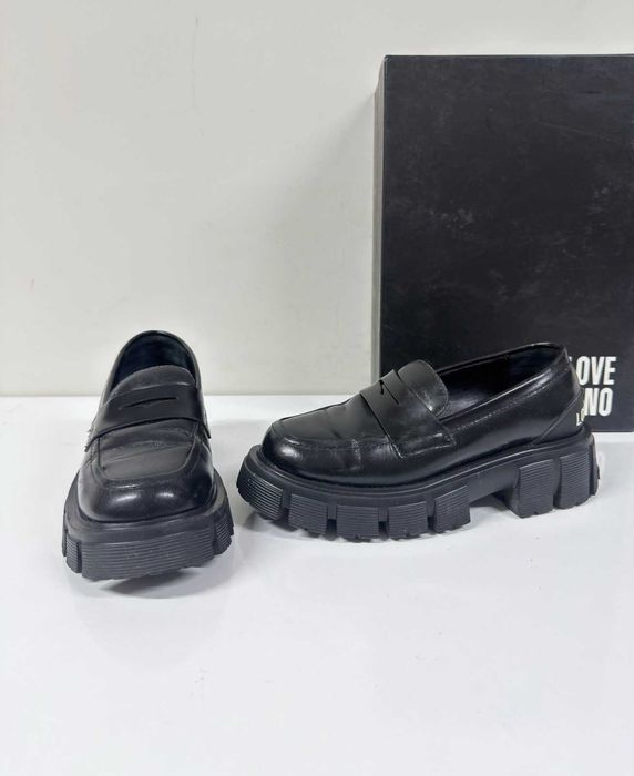Запазени Кожени лоуфъри LOVE MOSCHINO Chunky Sole (Черни) - Размер 36 (23 см стелка)