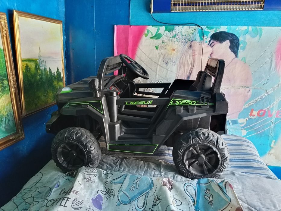 Продам машину на пульте