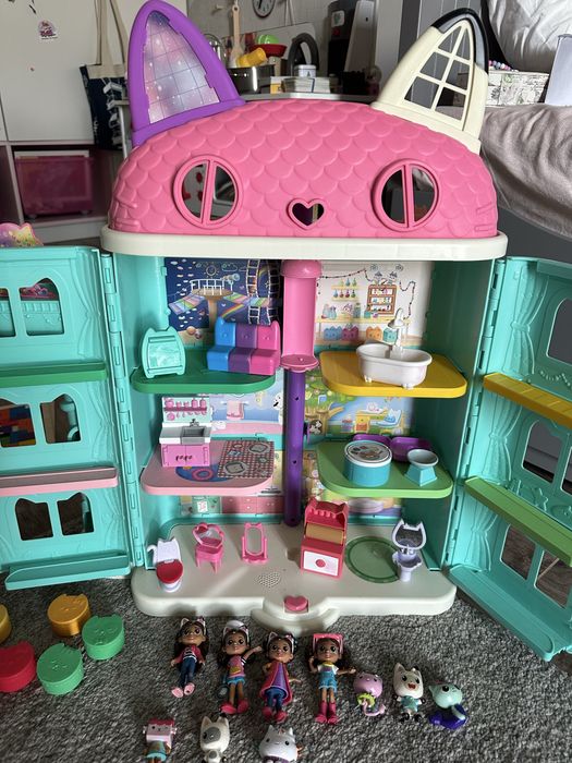 Casuta Gabby + figurine si accesorii