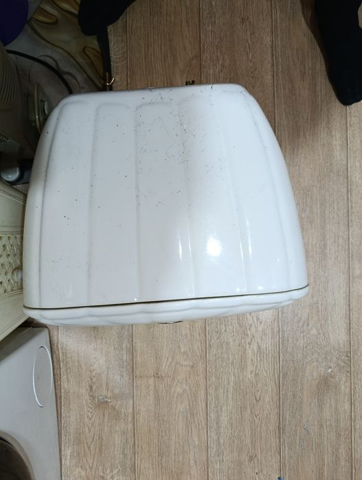 Бачёк для унитазов