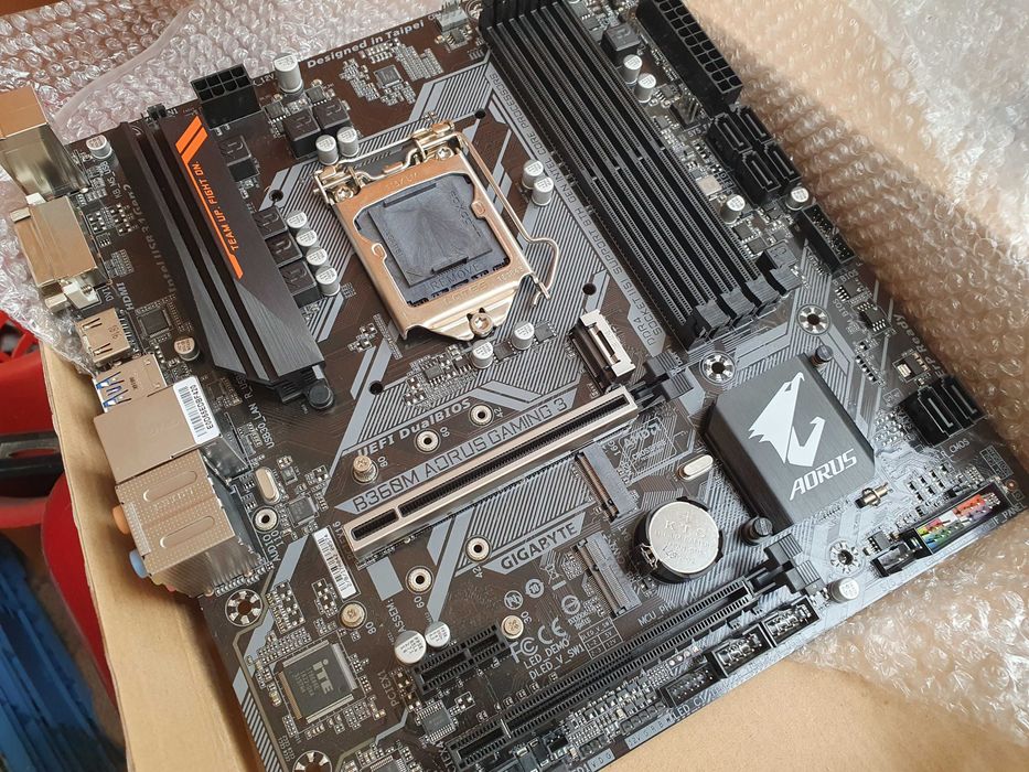 Дънна платка Aorus за Intel