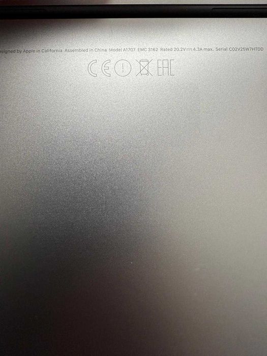 Apple MacBook Pro A1707 15,4'' 16GB RAM 512GB SSD TouchBAR