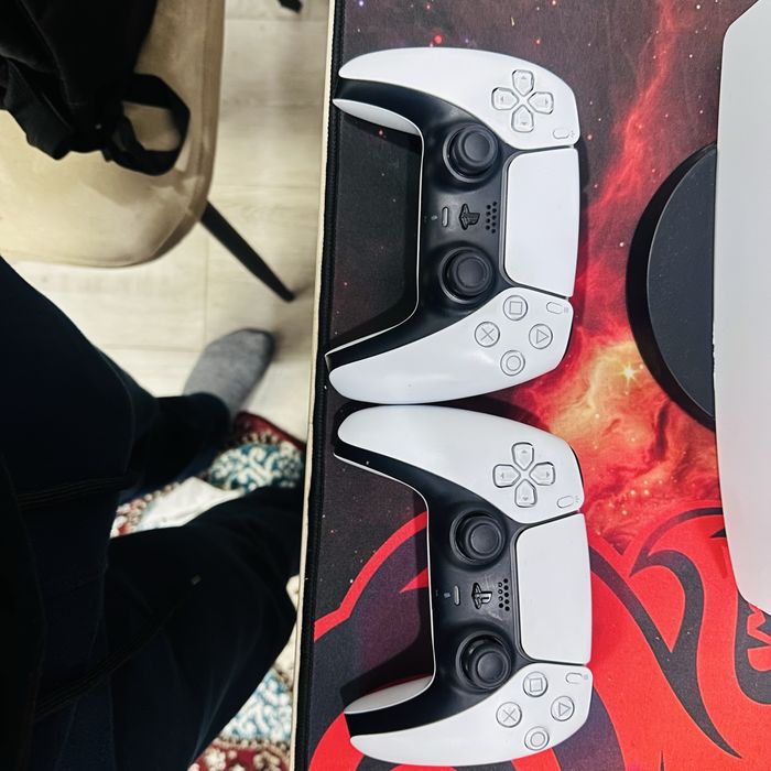 Продам PlayStation 5 [FAT]