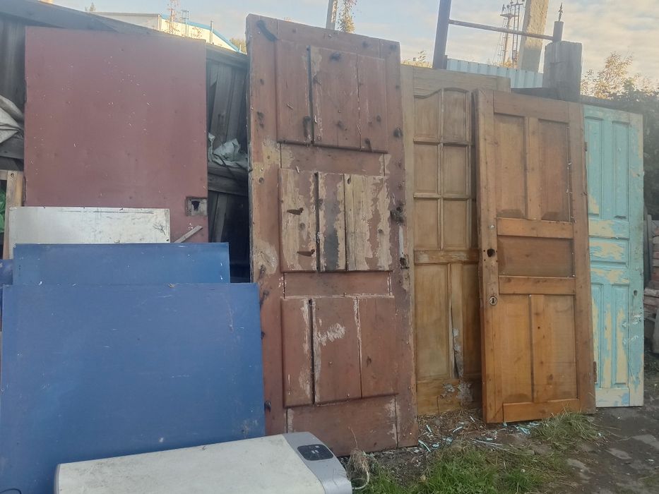Продам двери двери