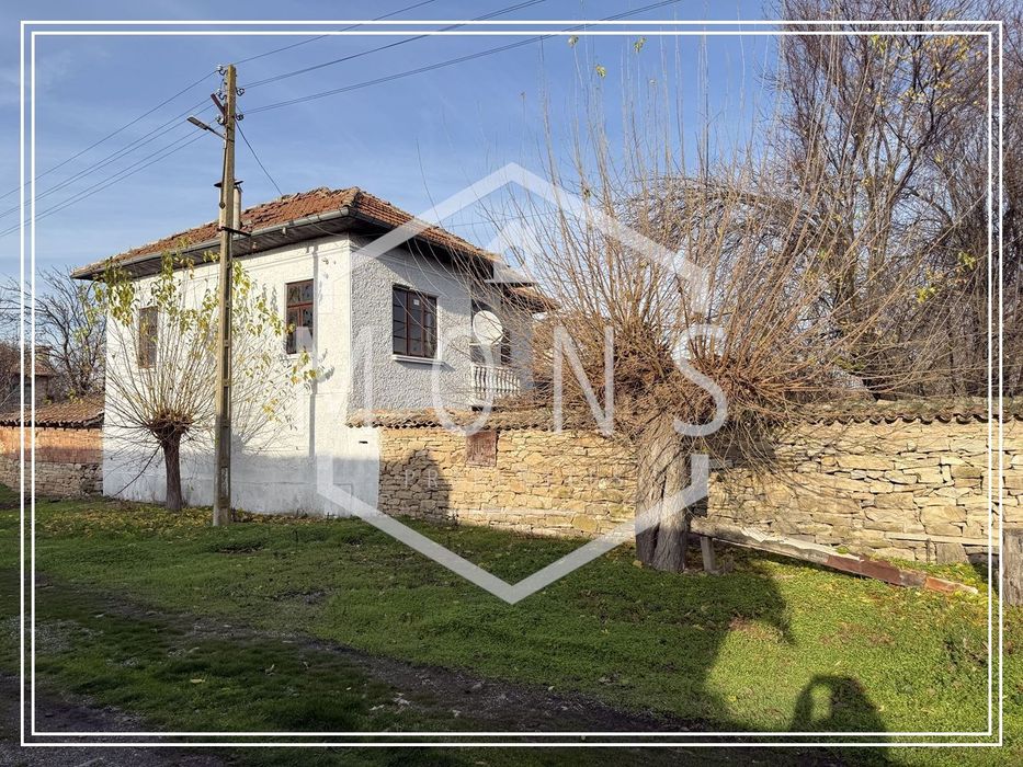 Къща в Велико Търново, област-с.Обединение площ 140 цена 54000