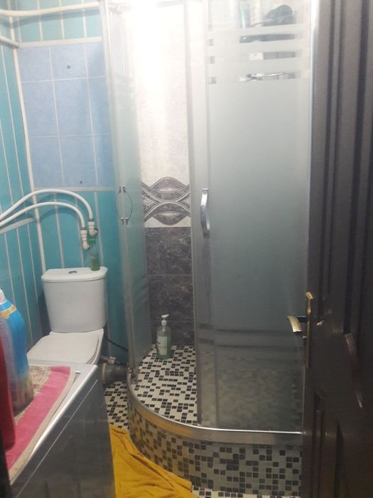 Дом сотилади шовот канали буйида