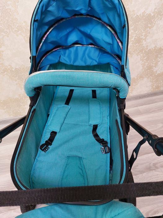 Коляска детская,в очень хорошем состоянии!!!