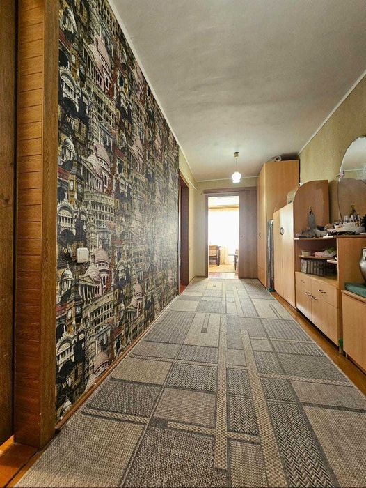 3 комн Комарова 22 млн!