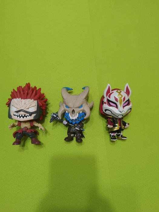 Продавам фигурки на Фънки Pop