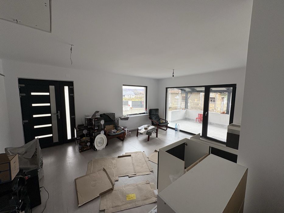 Vand casa in Dorolea