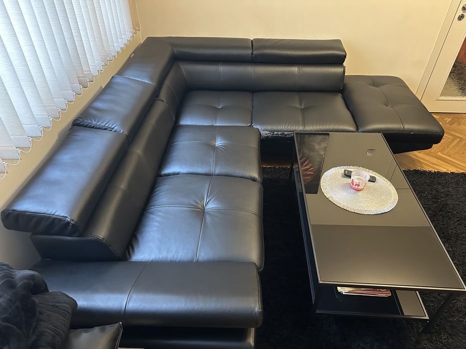 Разтегателен ъглов диван