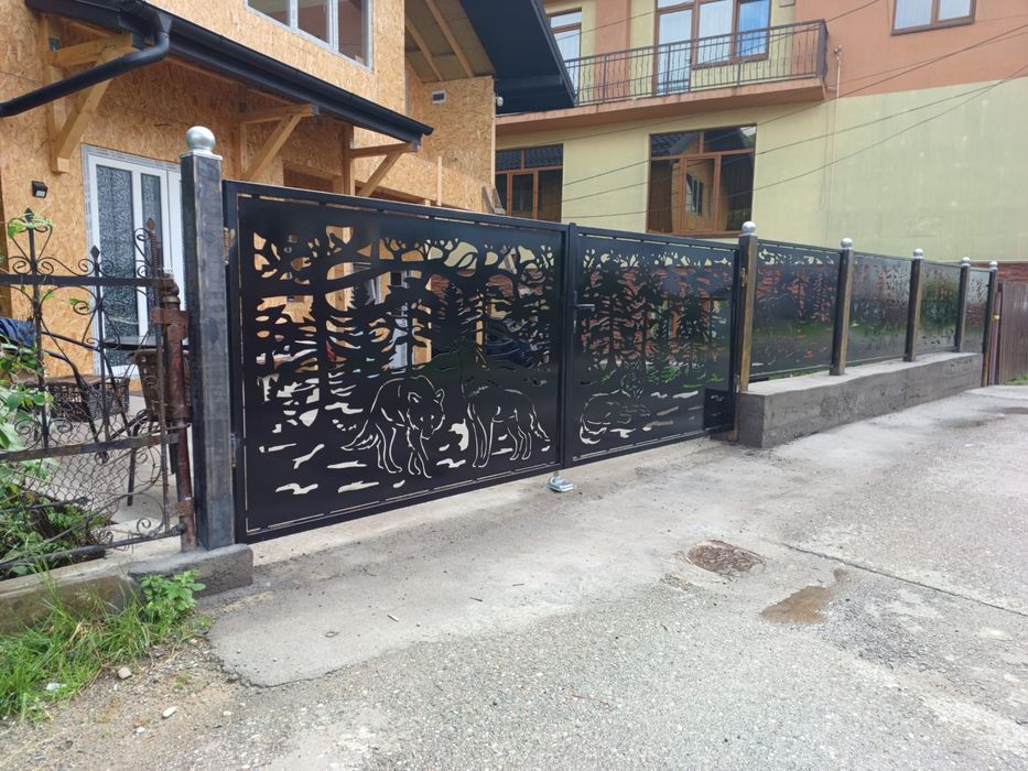 Porti garduri metalice