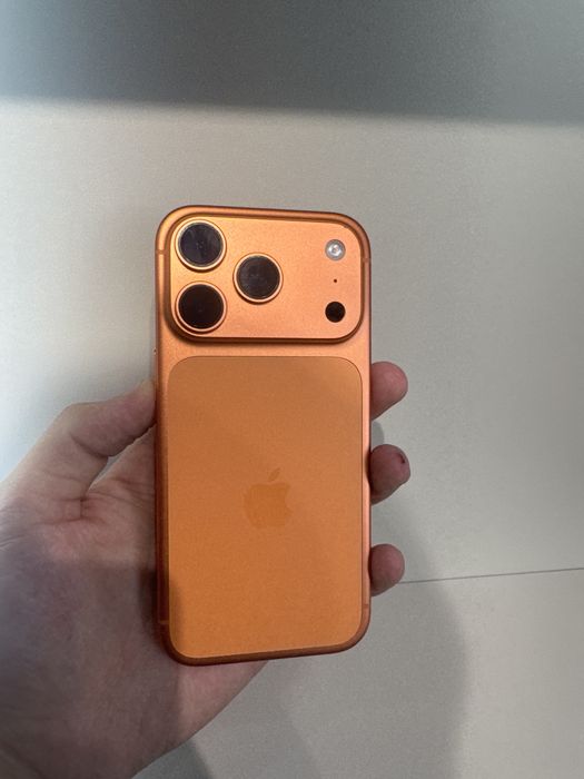 iPhone 17 pro. 256GB.  Sim+esim