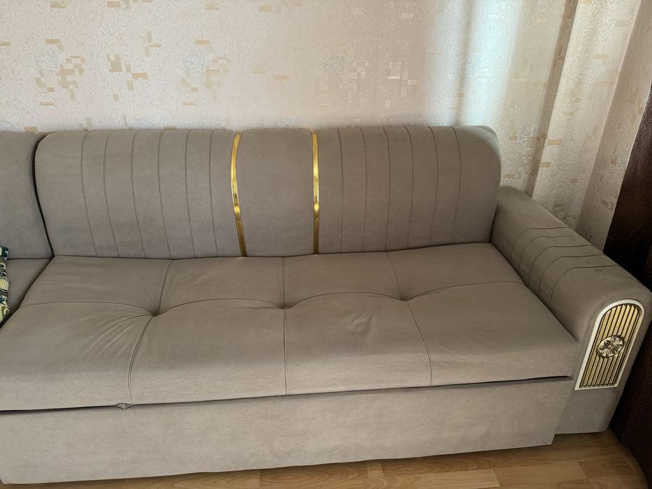 Продам диван в хорошем состояний!