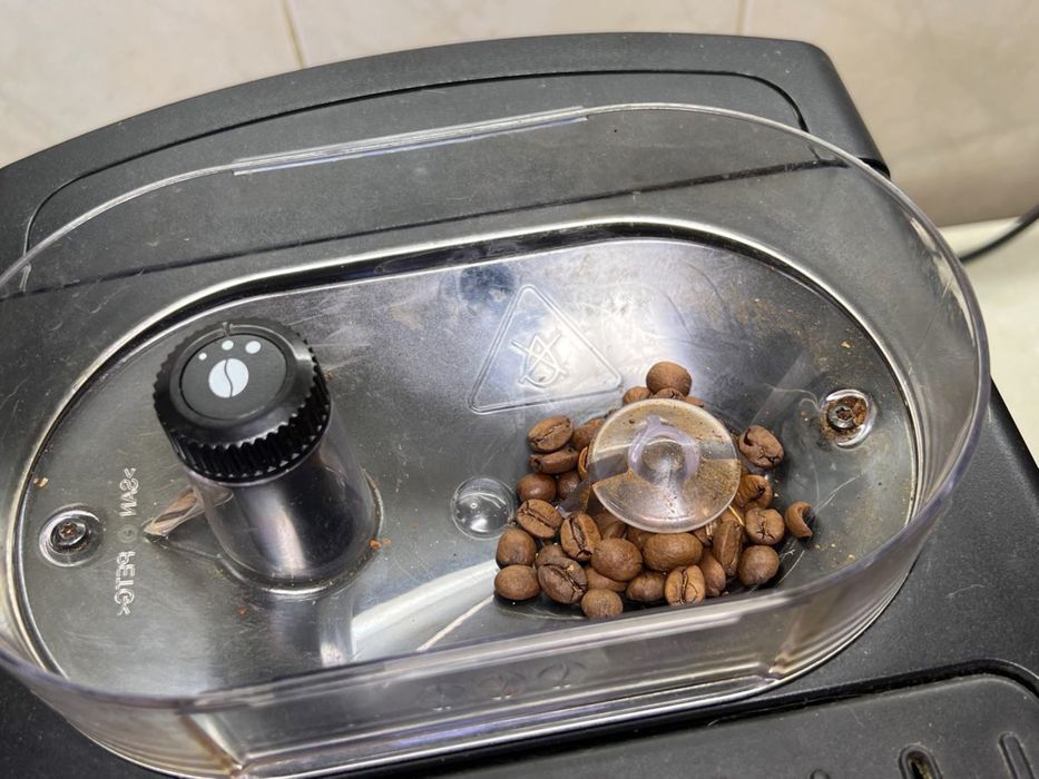 Кофеварка Krups EA 8105