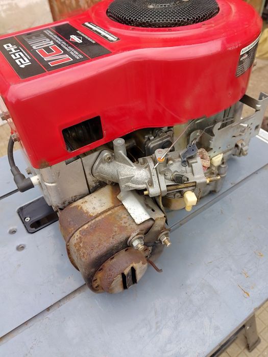 Двигател Briggs& Stratton 12.5hp