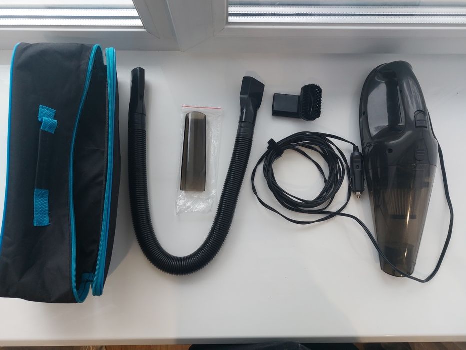 Продам автомобильный пылесос.