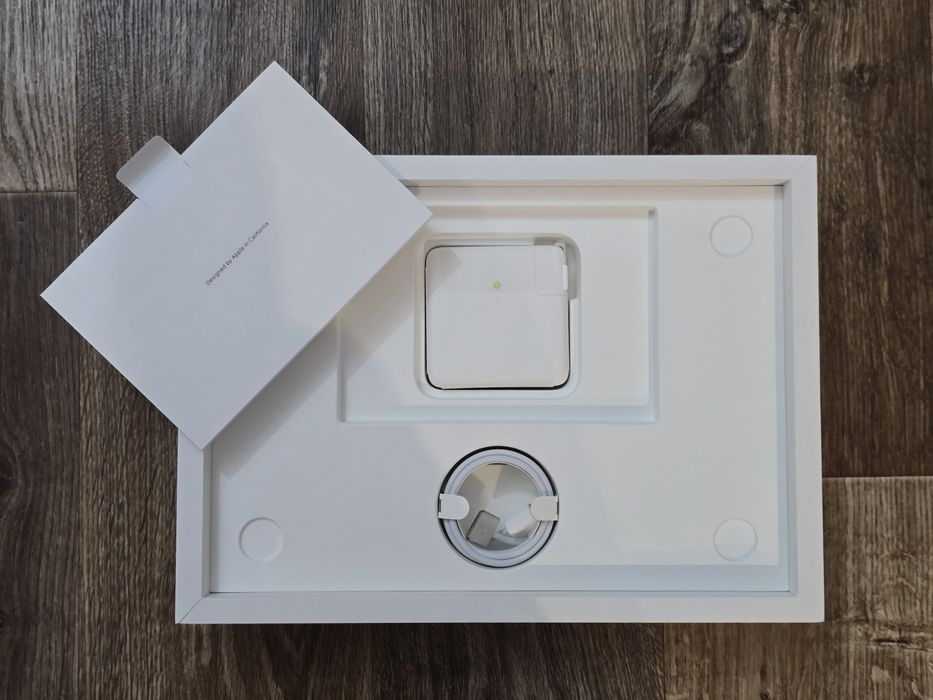 Apple MacBook Air/Pro M3,M4,M5