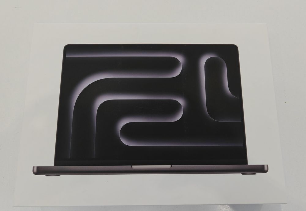 MacBook Pro 14 M4PRO 24/1TB новый