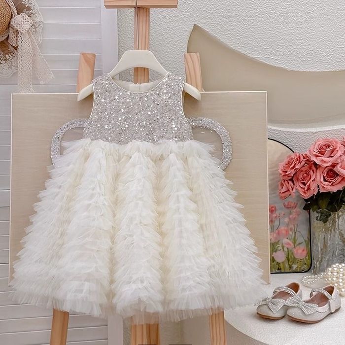 Стильные платья на девочек