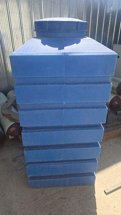 Пластиковая бочка для воды