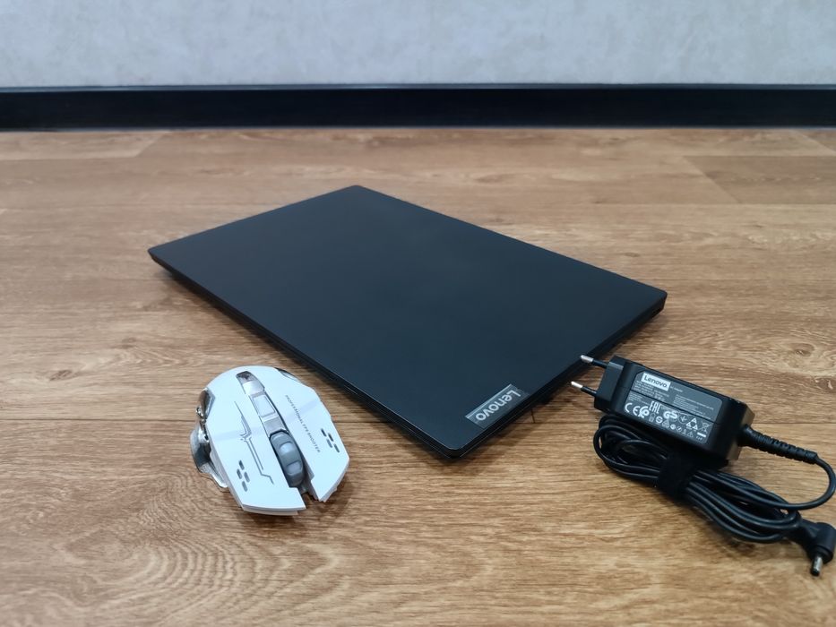 LENOVO V145 Ноутбук Windows 10.