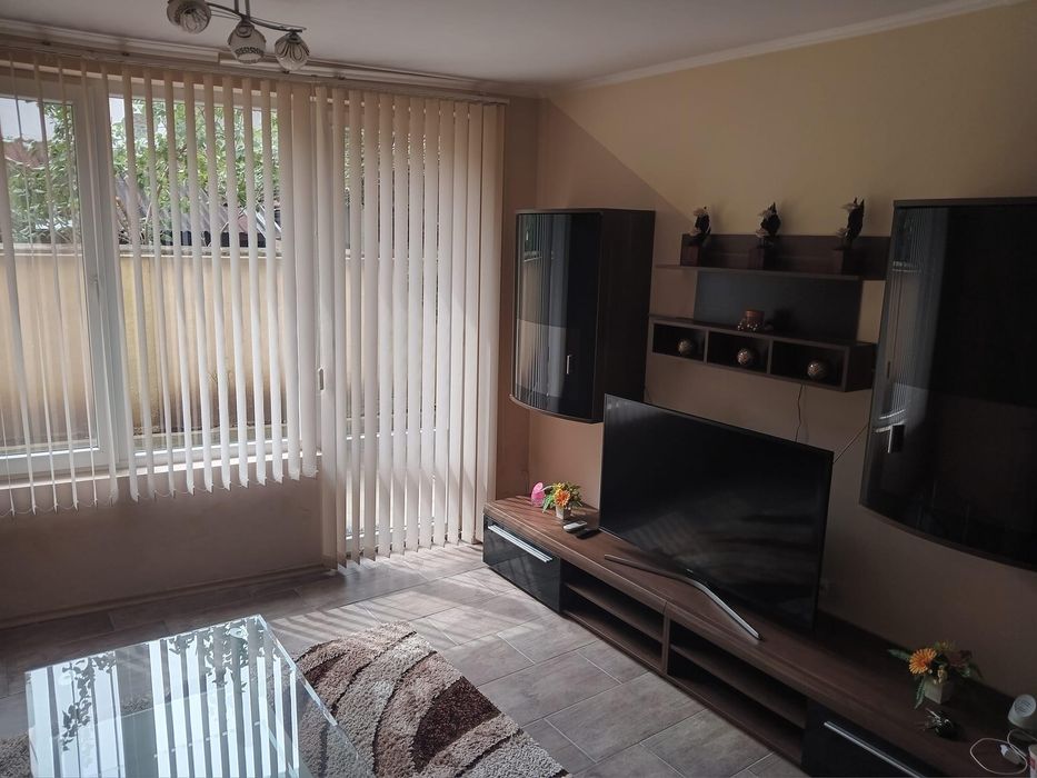 Дава се под наем Тристаен апартамент в София, Манастирски ливади - 100 кв.м за 664 € - Снимка #1