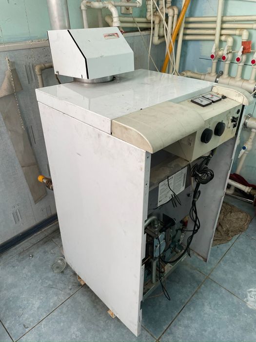 Продам Газовый котел protherm