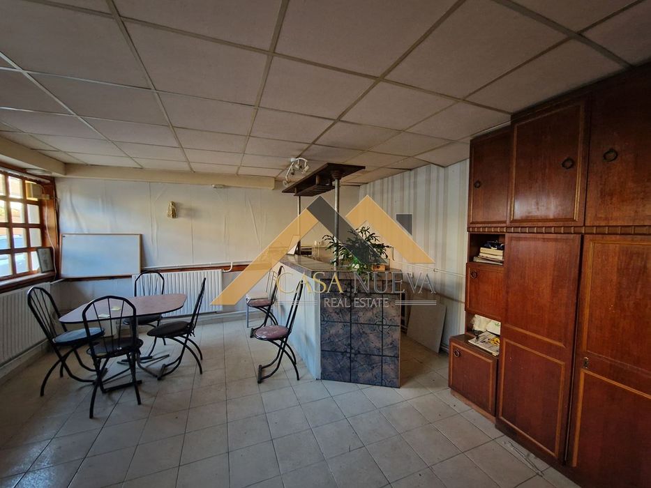 Къща със заведение за бързо хранене в гр.Перник, кв.Църква