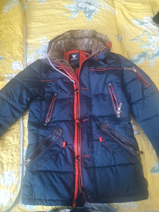 Продам куртки осенние, зимние