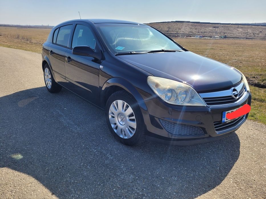 Vand Opel Astra H 1.6 benzina (116 CP) si cu GPL Tomasseto Qbox