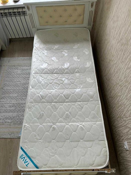 односпальная кровать 2шт