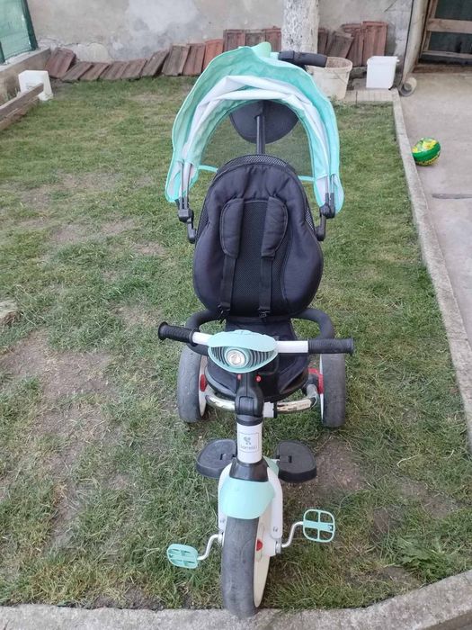 Триколка с педали и сенник