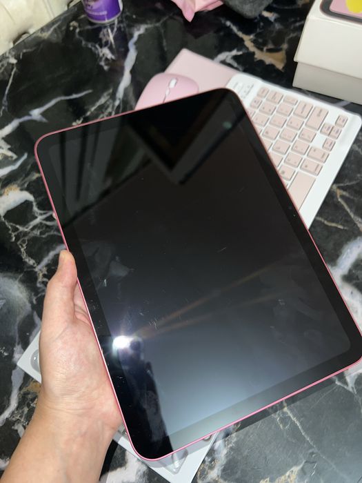 Ipad 11 A9 pink 100% yomkost sotiladi 5 mln 500 ming