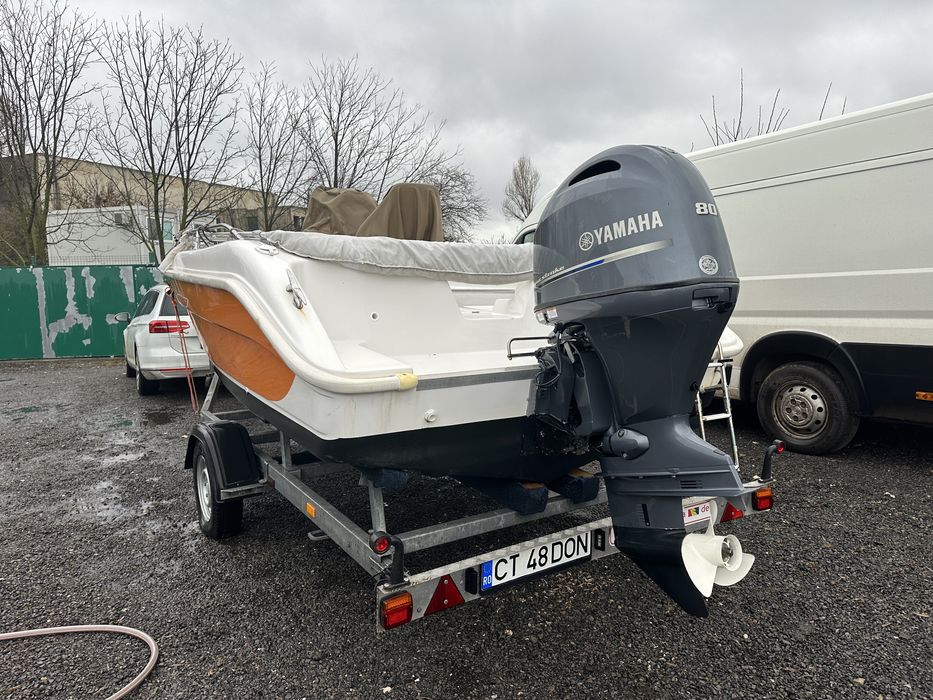 Barca / Salupa Delphin 5.5.An 2020 cu motor Yamaha 80 cp (100 h) + peridoc inmatriculat. Pescuit, agrement, etc