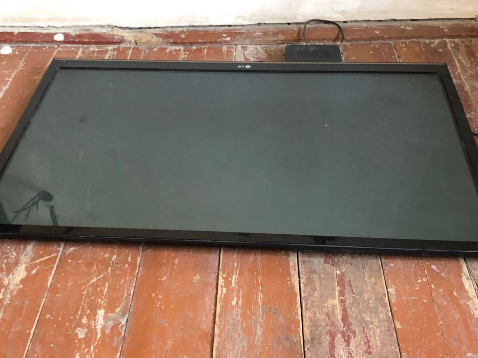 Televizor 43 tali