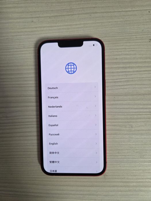 iPhone 13 in stare foarte bună