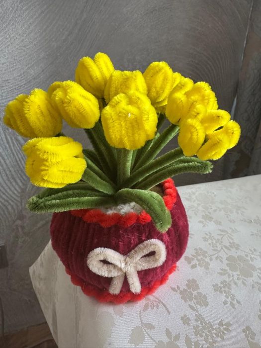 Тюльпаны в горшочке