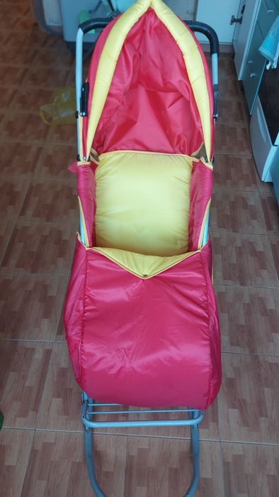 Продам санки и коляску