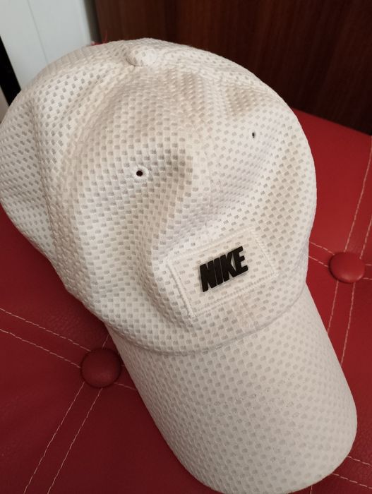 Nike -2 бр.  Мъжки  летни шапки