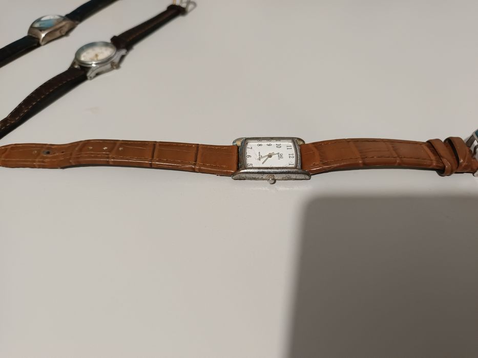 Продам часы женские