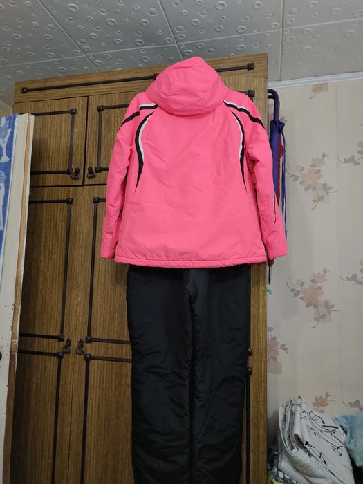 Продам женский лыжный костюм