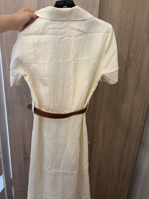 летнее бежевое платье