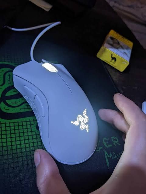 Мышь Razer DeathAdder Essential белый