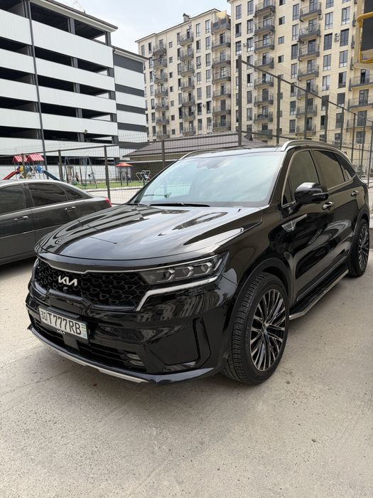 Kia sorento sotiladi 2023 qora 3,5mator