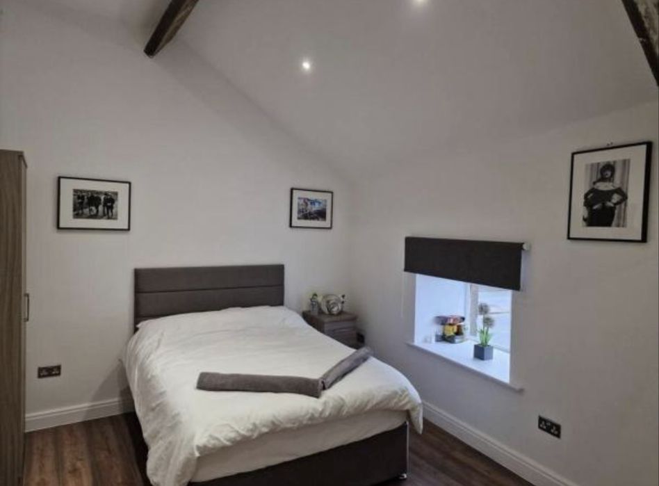 Inchiriez apartament la nibiru