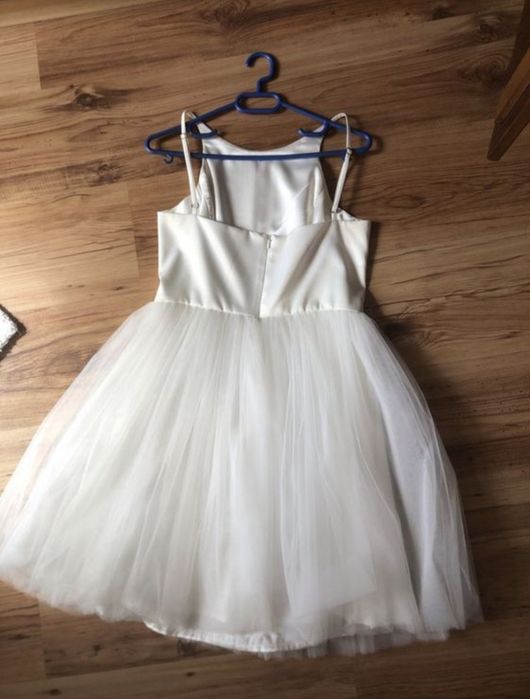 Официална рокля и болеро на Юнона