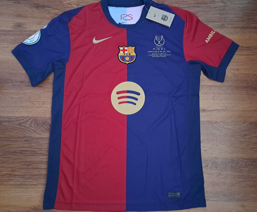 Фланелка Barcelona размер М Lamine Yamal